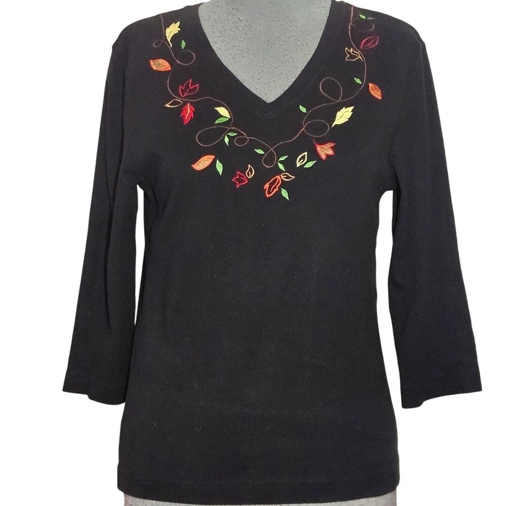 Embordered Leaf Cotton Top Size Small